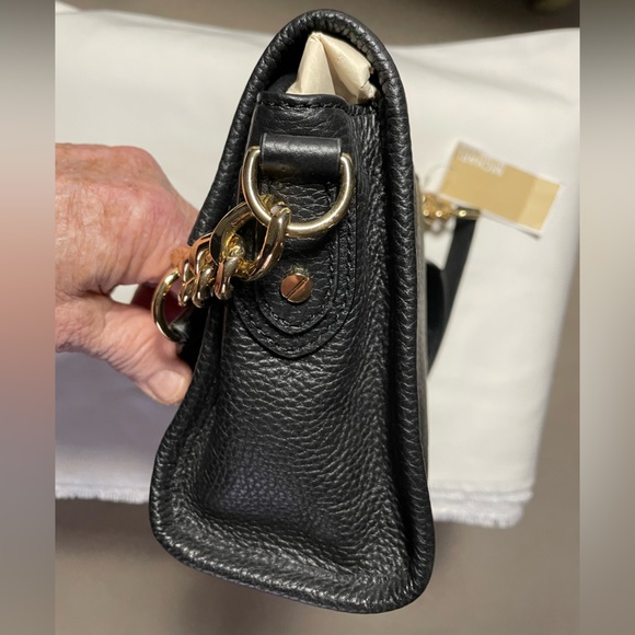 NWT MICHAEL MICHAEL KORS MARGO BLACK SHOULDER BAG. Gold tone hardware - Picture 3 of 11